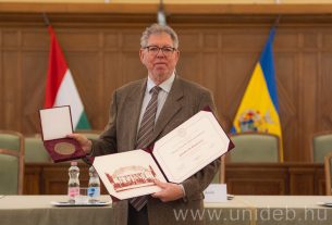 Jeffrey M. Friedman professzor kapta az idén a Debrecen díj a Molekuláris Medicináért elismerést