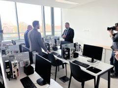 Átadták a csúcstechnológiás Beckhoff Laboratóriumot a Debreceni Egyetemen