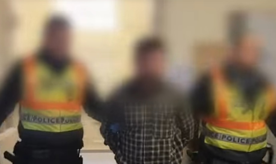 Brutálisan összevertek egy nőt az M35-ös autópálya pródi pihenőjében