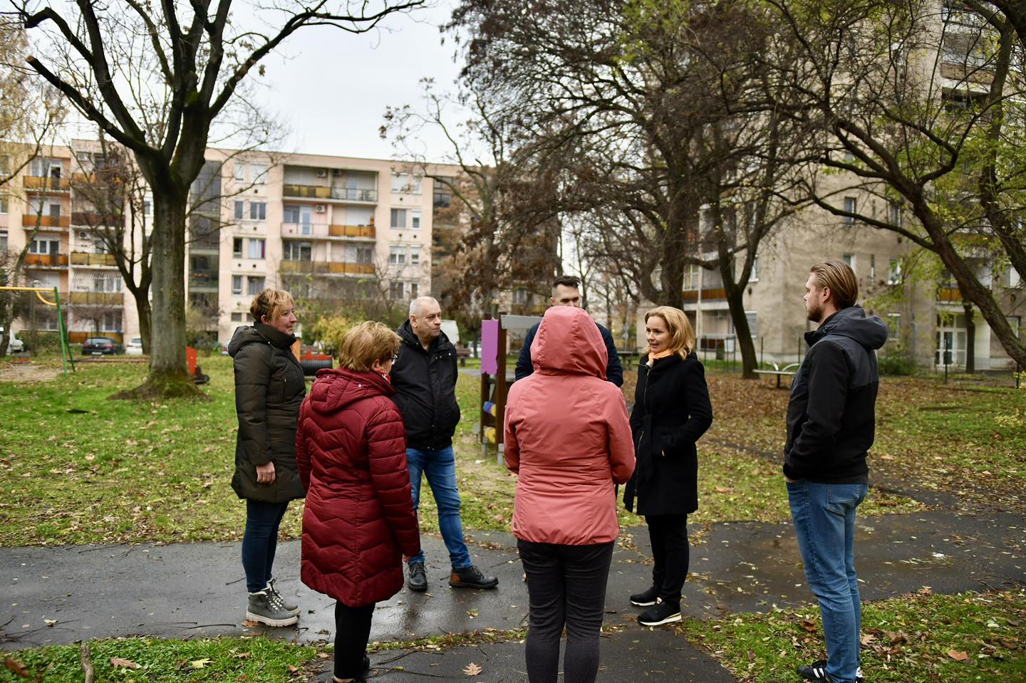 Fizetőssé vált a parkolás az Erzsébet és az Ispotály utcákon Debrecenben