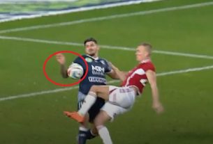 Puskás Akadémia kezezés