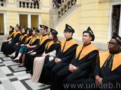 Új orvosdoktorokat avattak a Debreceni Egyetemen