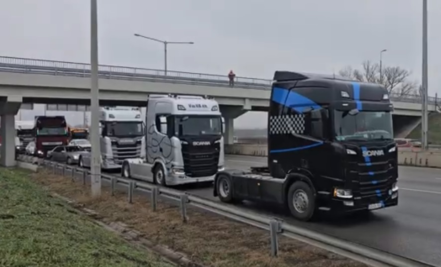 Fuvarozók tüntetése