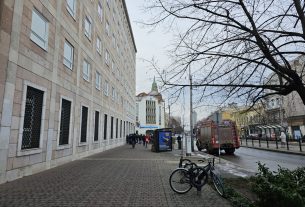 Tűzriadó volt a debreceni kormányhivatalban