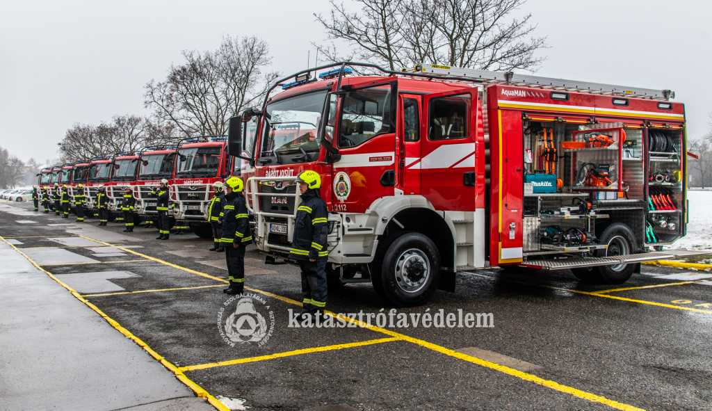 Hajdú-Bihar megyébe is jutott egy új tűzoltóautó