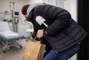 Vécékefetolvaj Vámospércsen