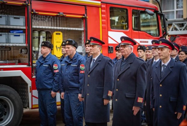 Igazi ünnepséget rendeztek az új gépjárműfecskendő átadására Hajdúszoboszlón