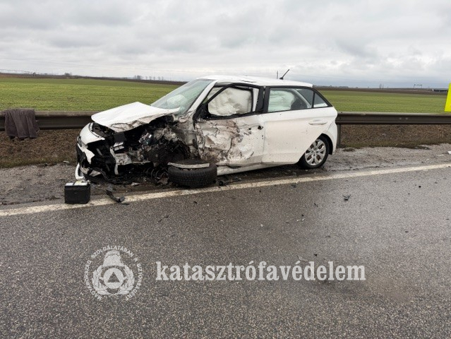 Hármas karambol történt Berettyóújfalu közelében