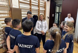 Széles Diána gyerekekkel