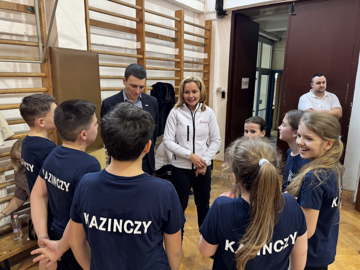 Széles Diána gyerekekkel