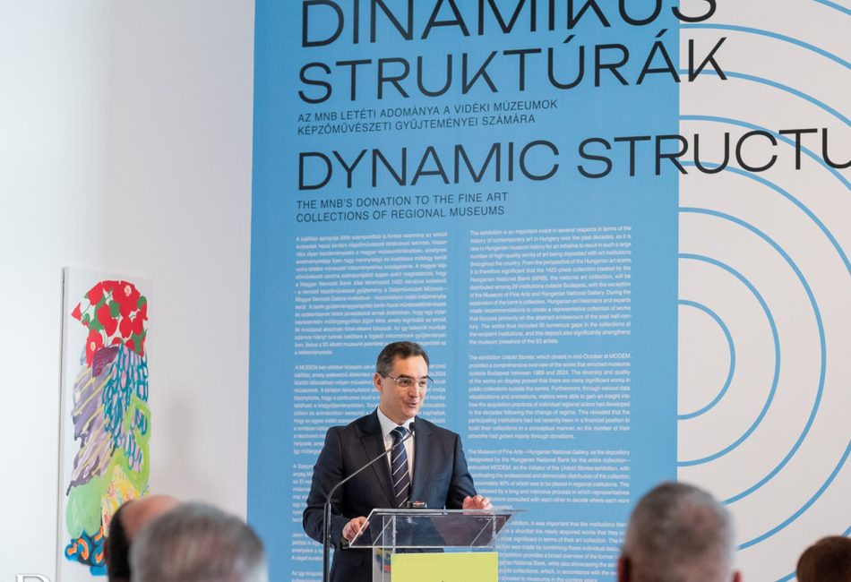 Papp László MNB-kiállítás Debrecenben