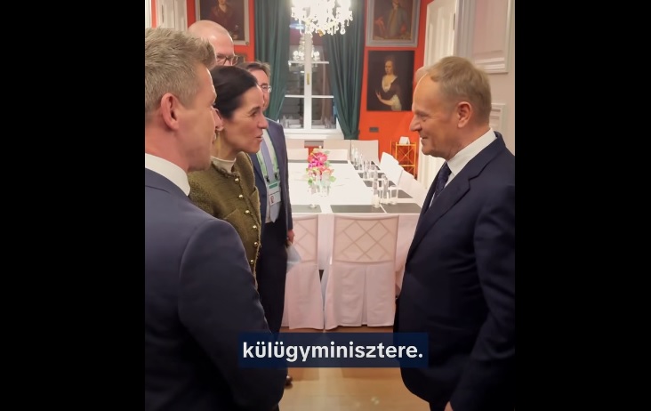 Magyar Péter hazánk leendő külügyminisztereként mutatta be Orbán Anitát Donald Tusknak