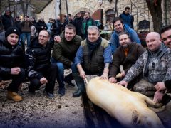 Orbán Viktor disznótoron