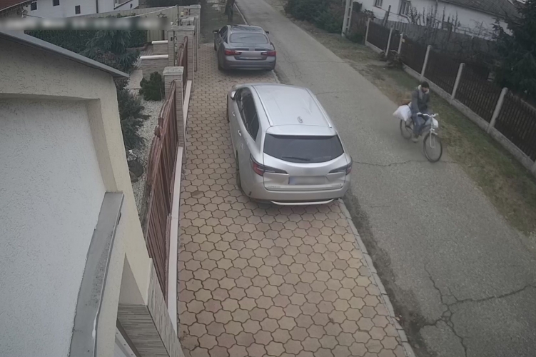 Tolvajt keres a debreceni rendőrség