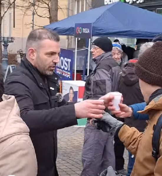 Tárkányi Zsolt tiszás ajánlásgyűjtés