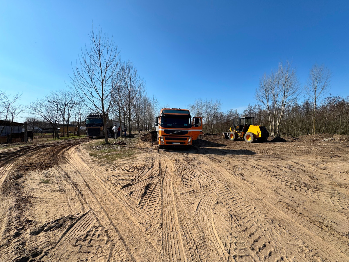 Hulladéklerakás Mikepércsen