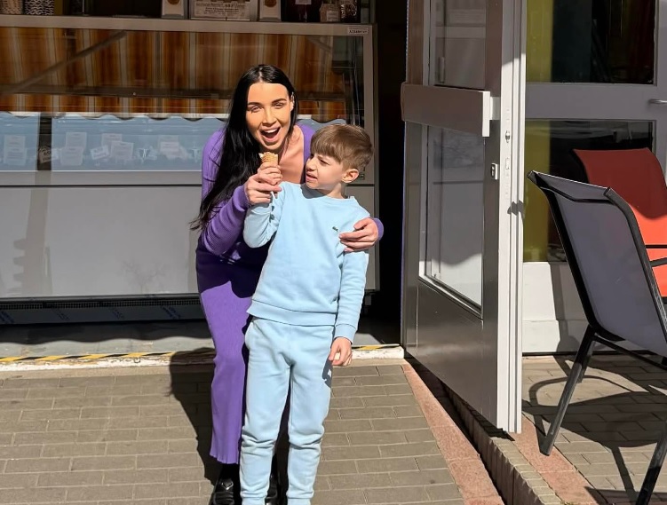 100 gombóc fagyira hívta meg a lakosságot Balmazújváros fideszes polgármestere