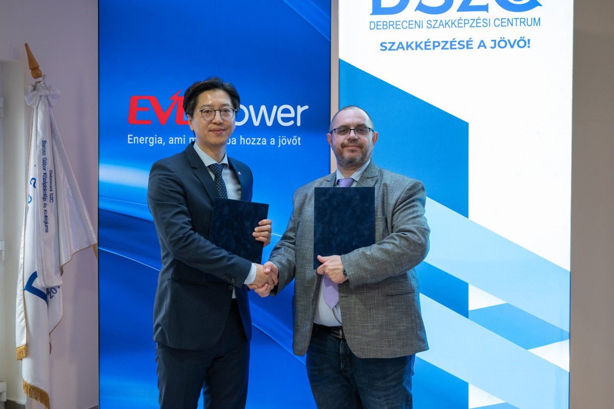Eve Power akkumulátorgyár és a Debreceni Szakképzési Centrum