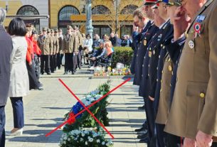 Eltüntették az orosz koszorút a debreceni Kossuth-szoborról