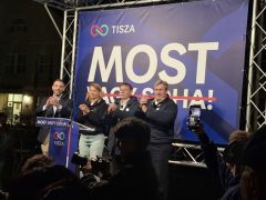 Kapitány István és Csák László Tisza-fóruma Hajdúhadházon