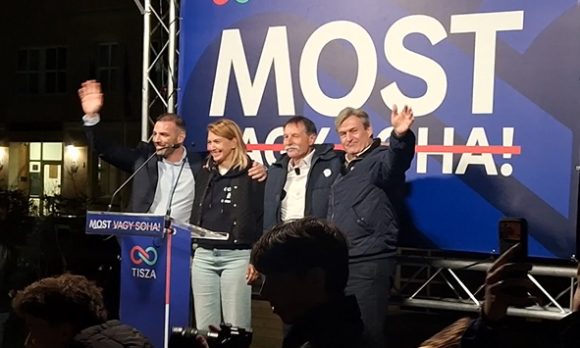 Kapitány István és Csák László Tisza-fóruma Hajdúhadházon