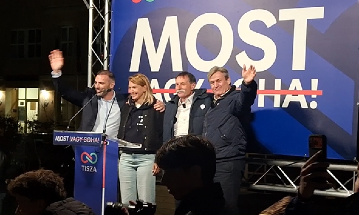 Kapitány István és Csák László Tisza-fóruma Hajdúhadházon