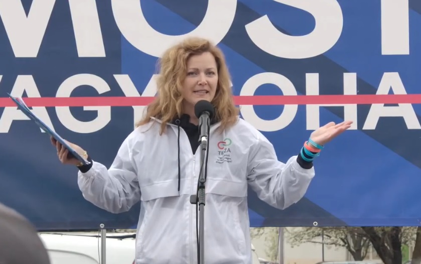 Kovács Petra Judit és Magyar Péter Berettyóújfaluban