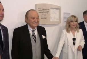 Korda Györgyöt és Balázs Klárit ábrázoló domborművet avattak fel a budapesti repülőtéren