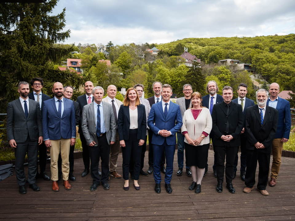 Magyar Péter iskolaigazgatókkal