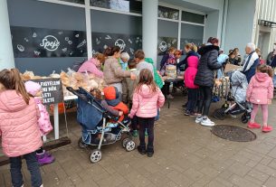 Ételosztás Debrecenben