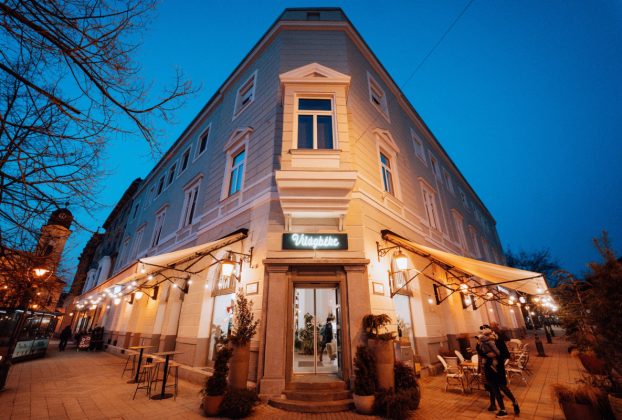 Pizza, Kávé, Világbéke