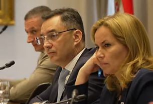 Debreceni közgyűlés - Papp László, Széles Diána