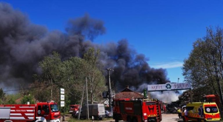 MÉH-telep tűz Debrecen