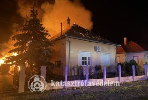 Lakhatatlanná vált a tűzben a püspökladányi ház