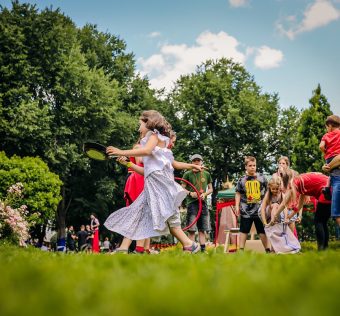 Itt a vége, fuss el véle! - kapuzáró a debreceni Vojtinában