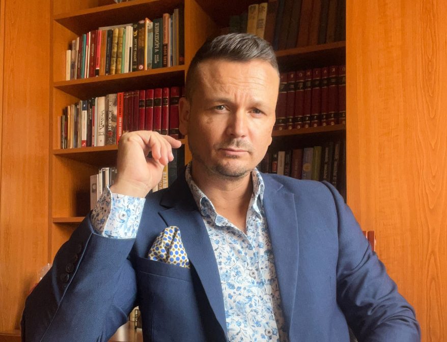 Kerekes Krisztián, okleveles közgazdász