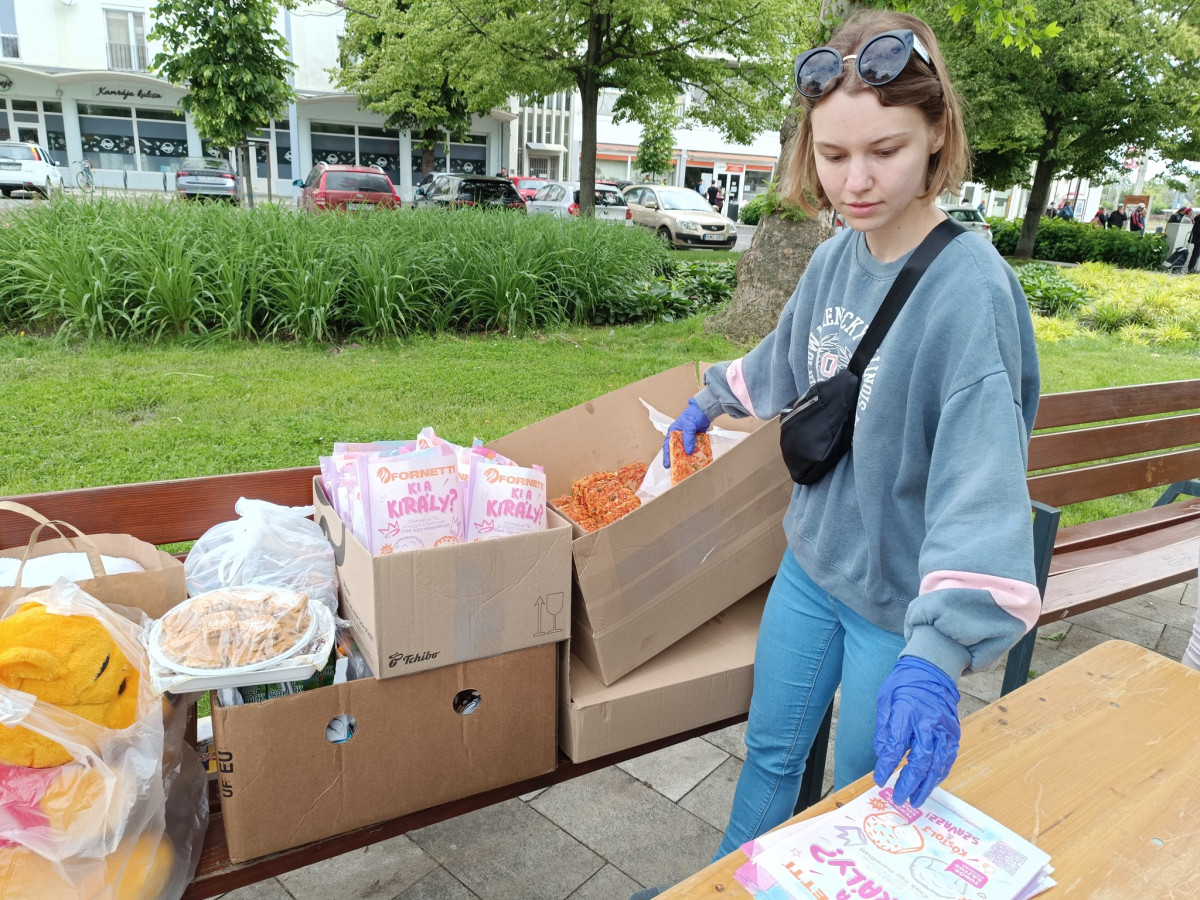 Gyermeknapi pizzaparty-ra készül a Kéretlen Figyelem Debreceni Nők Közéleti Egyesülete