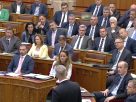 Képviselők a magyar parlamentben