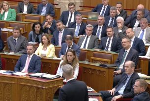 Képviselők a magyar parlamentben