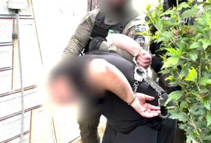 Rajtaütés Bökönyben: összecsomagolták a kemény sittes legényt