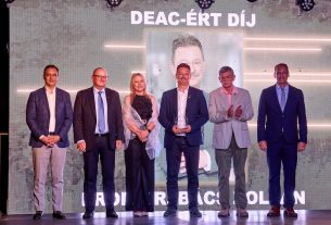 Deacért-díj