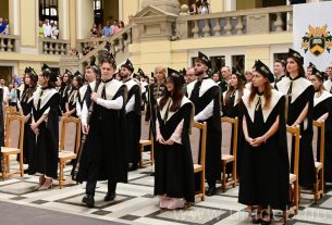 Fogorvosdoktorokat avattak a Debreceni Egyetemen