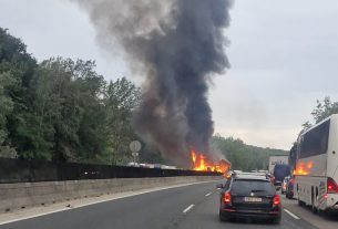 Baleset miatt lezárták az M3-as autópályát Vásárosnamény felé Gödöllőnél