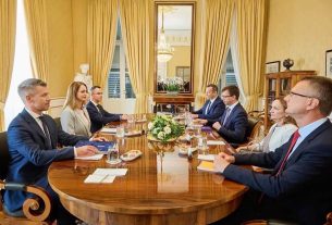 Magyar Péter az energiaválságról egyeztet