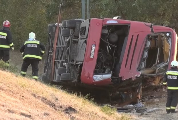 Busztragédia az M3-ason