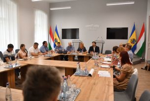 A hajléktalanokról tanácsokoztak Debrecen fontos emberei
