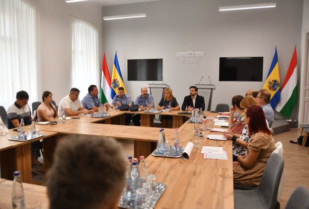 A hajléktalanokról tanácsokoztak Debrecen fontos emberei