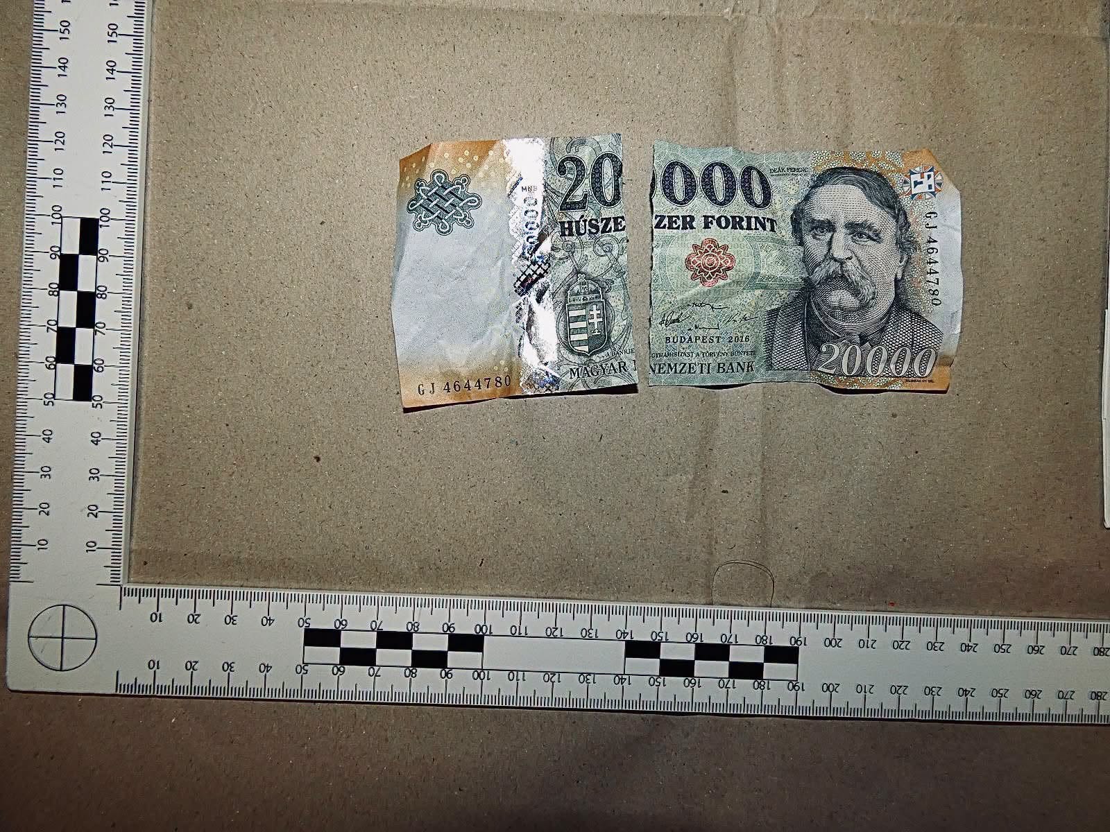 Rontáslevételt ajánlott egy debreceni járókelőnek, de csak meglopni akarta