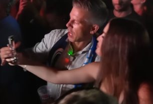 Magyar Péter bulizik