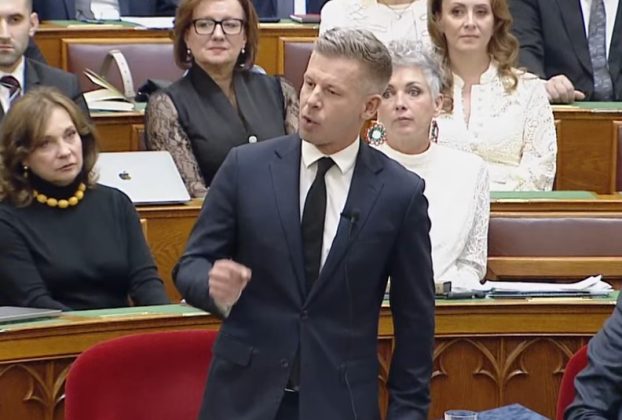 Magyar Péter a parlamentben